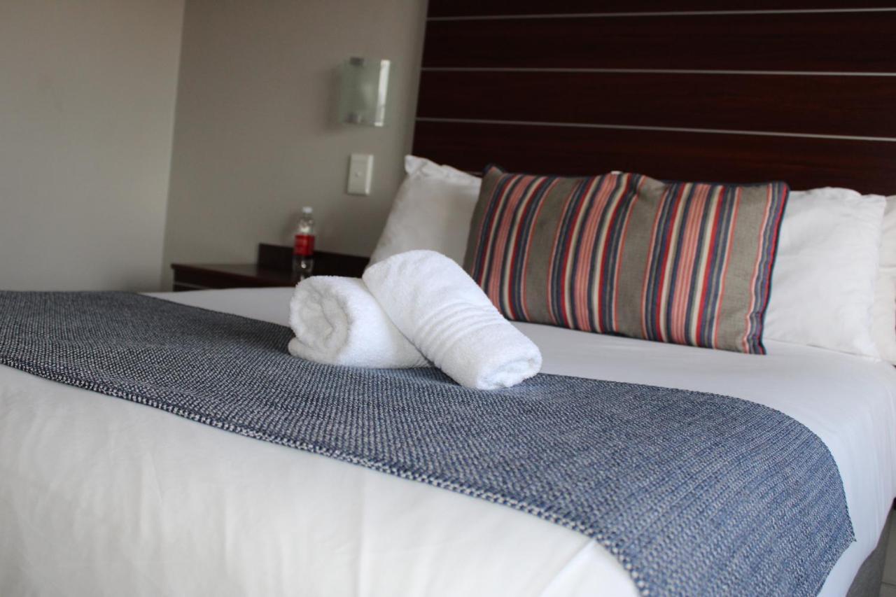 Hotel Savoy&Conference Centre Mthatha Esterno foto